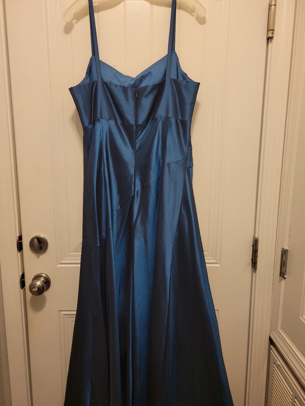 Formal Elegant Fit&Flare Gown - Picture 11 of 13